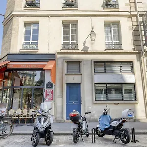 Apartment Branded New And Comfy - Heart Of 3, Paris